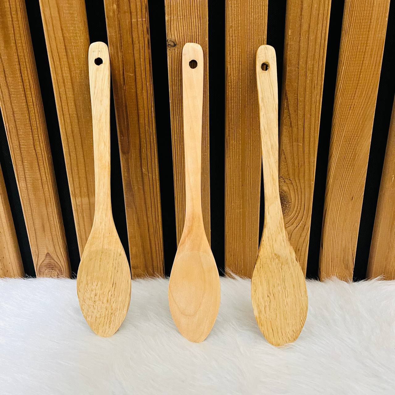 قاشق تخم مرغی چوبی